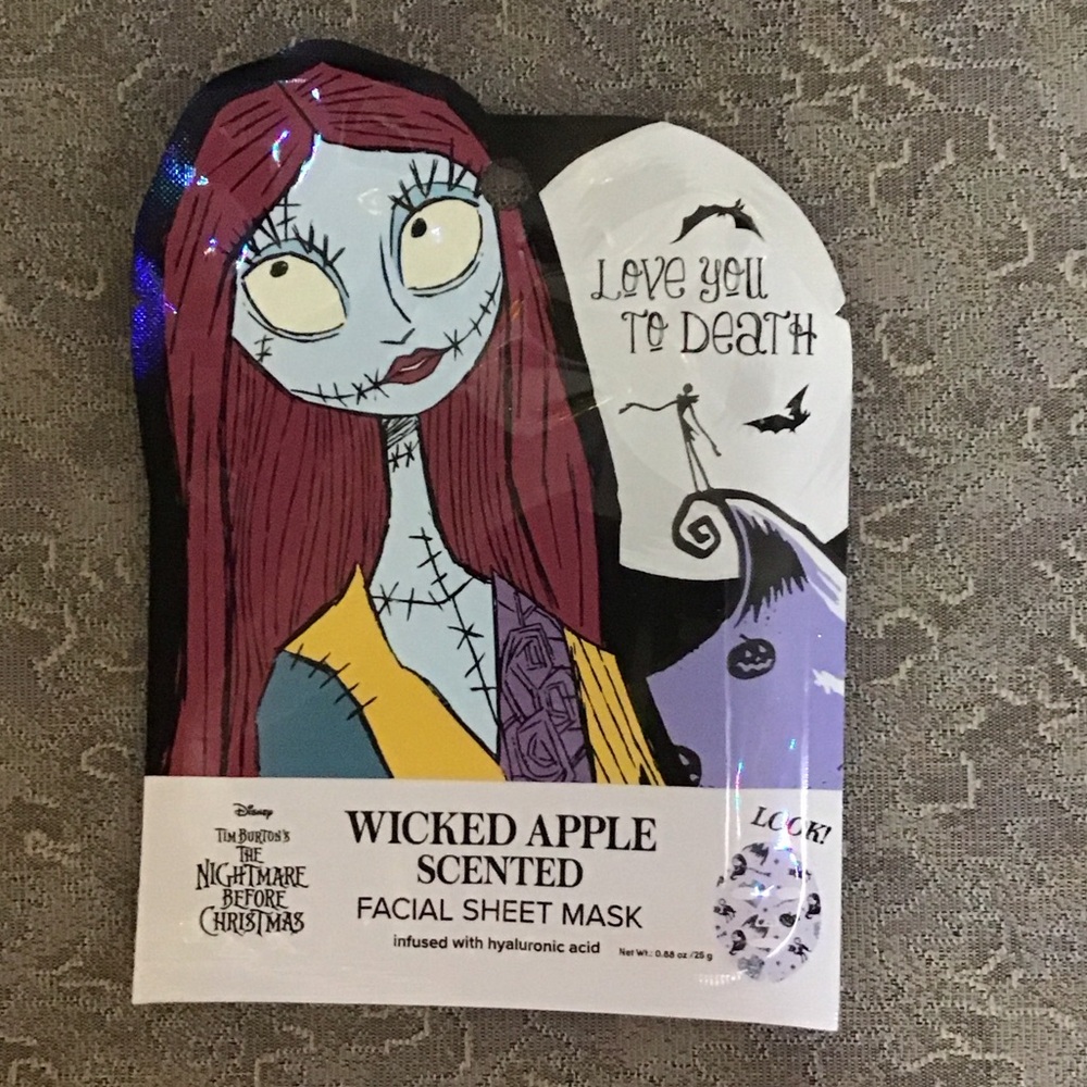Disney branded Facial Mask Set Nightmare Before Christmas - Picture 4 of 7